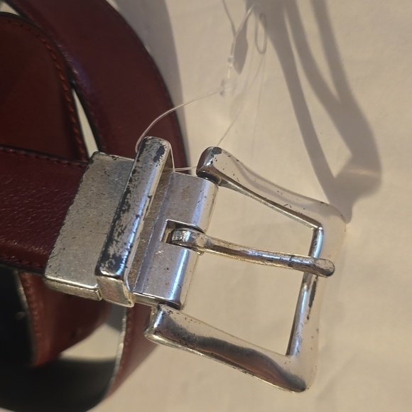 Mens Reddish Brown Leather Belt Reversible Silver Buckle Sz.M/L - Picture 2 of 10
